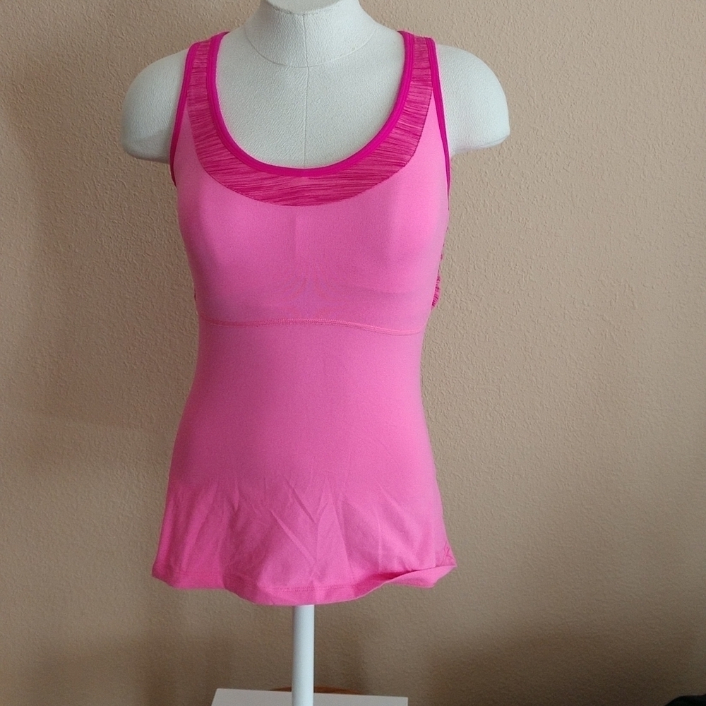 Lucy Twist Back Tank Top Size S